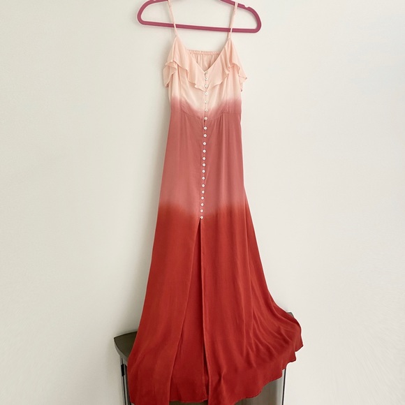 Dresses & Skirts - Ombré Maxi dress